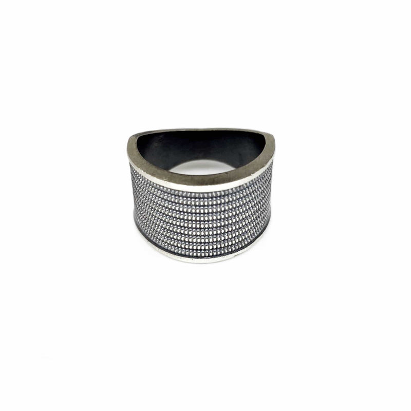 STRINGS OF METAL – Strung